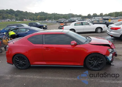 2016 Scion Tc Release Series 10.0 from USA, damaged, VIN JTKJF5C79GJ025582